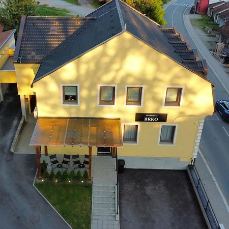 Apartmani Brko Kotor Varos Екстериор снимка